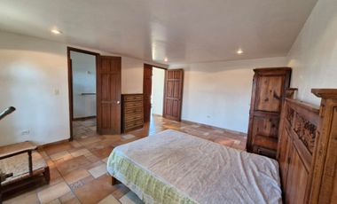 Casa estilo campestre de un piso, muy amplia