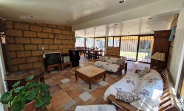 Casa estilo campestre de un piso, muy amplia