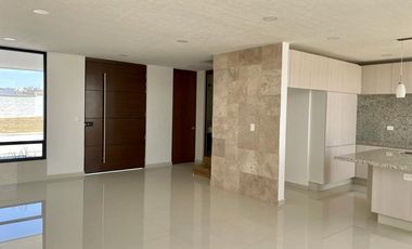 Moderna Casa en  Venta en Lomas de Angelopolis.Ubicada a minutos de Sonata