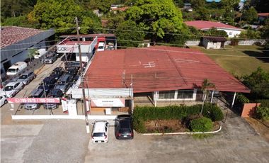 Venta de terreno con dos casas en Vía Panamericana, David Chiriquí