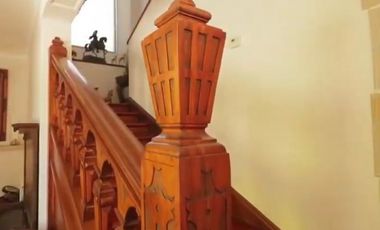 Importante Residencia estilo Inglés barrio residencial Los Troncos