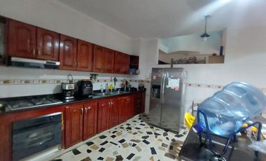 casa-local en arriendo en manga. Cod A90333