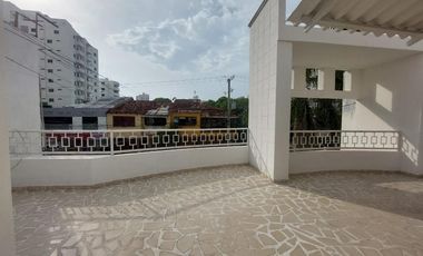 casa-local en arriendo en manga. Cod A90333