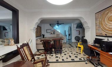 casa-local en arriendo en manga. Cod A90333