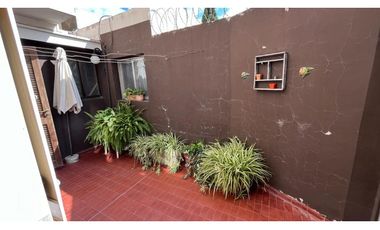 VENDE DEPARTAMENTO PLANTA BAJA SOBRE CALLE EMILIO CIVIT