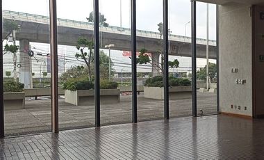 Exclusivo Edificio en Renta de 1,900 m2 en Periferico Sur.