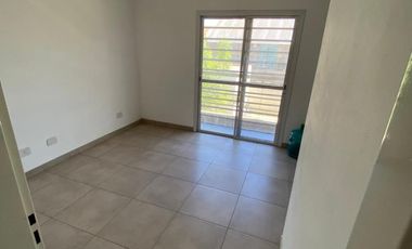 Excelente oportunidad, tres ambientes  a la venta