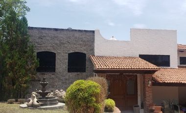 Casa AMUEBLADA en RENTA Vista Real Querétaro