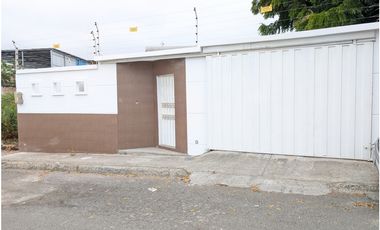 En venta  villa  de 3 habitaciones cerca terminal T. Manta.