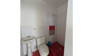 En venta  villa  de 3 habitaciones cerca terminal T. Manta.