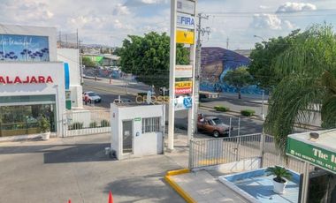 Local en Renta en Planta Alta a unos pasos de la Alameda, Centro de Qro