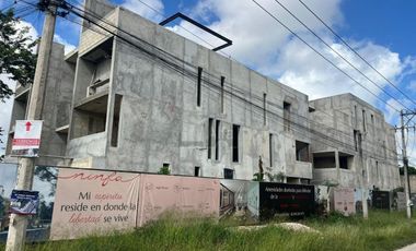 Depto 2 recamaras en Temozon Norte, Mérida, con terraza y piscina privada. PB