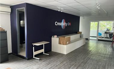 Venta de edificio comercial en Los Angeles GTA