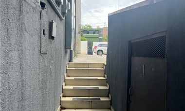 Venta de edificio comercial en Los Angeles GTA