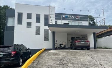 Venta de edificio comercial en Los Angeles GTA