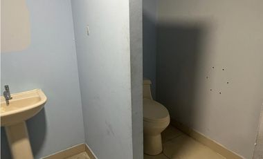 Venta de edificio comercial en Los Angeles GTA