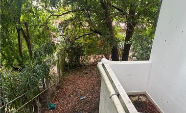 Venta de edificio comercial en Los Angeles GTA