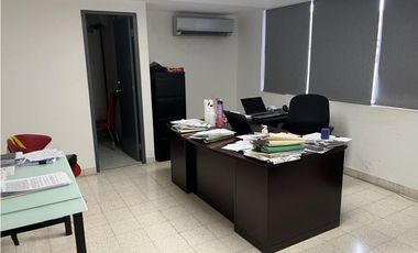 Venta de edificio comercial en Los Angeles GTA