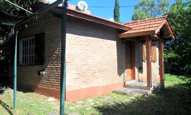 CHALET + Vivienda / El Rincon - Merlo
