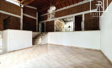 casa en venta en loma de las brujas. Cod V10832