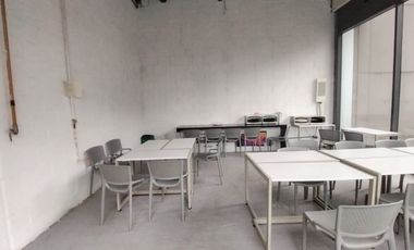 local en arriendo en las aguas. Cod A1038458