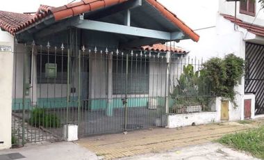 Departamento Tipo Casa en venta en Remedios de Escalada Oeste