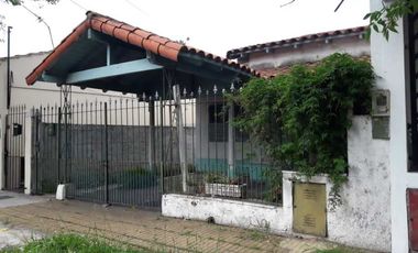 Departamento Tipo Casa en venta en Remedios de Escalada Oeste