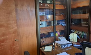 Oficina en Venta en vitacura con Isidora Goyenechea