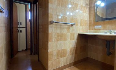 LATORRE PROP. VENDE CHALET DE 3 AMB AL FRENTE + CASA DE 3 AMB MUY AMPLIA