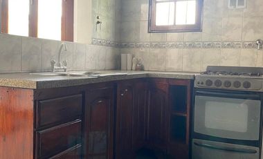 LATORRE PROP. VENDE CHALET DE 3 AMB AL FRENTE + CASA DE 3 AMB MUY AMPLIA