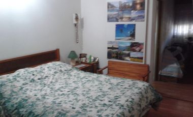 Casa de 3 dormitorios con pileta, entre caminos