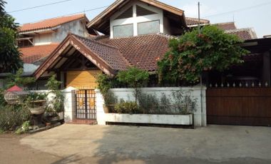 Dijual rumah halaman luas duren tiga Kalibata Jakarta Selatan