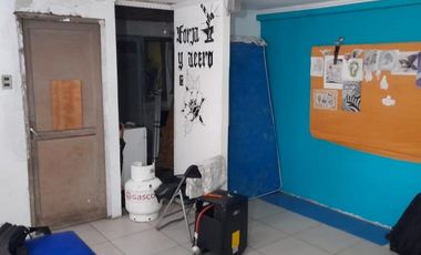Elvira Davila/Victor Laynez - Sitio - Venta