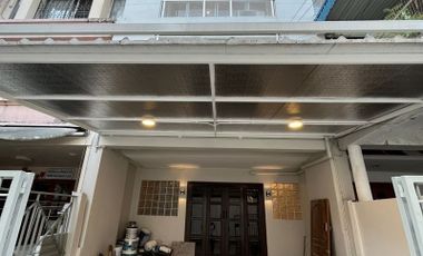 , Thailand Rent This Robotically-Lit Townhouse in Bang Chak!