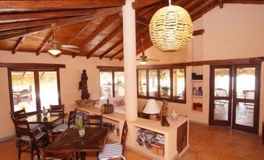 Edificio en Ixtapa Zihuatanejo, Zihuatanejo de Azueta