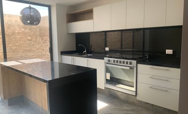 Hermosa Casa en Fraccionamiento Arboreto .