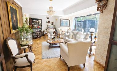 Se vende gran casa de 379 m2, uso mixto, sector exclusivo de Pedro de Valdivia.