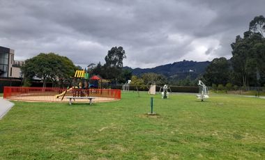 casa en arriendo en chia conjunto avalon hills. Cod A117944