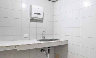 casa en arriendo/venta en la castellana. Cod A23954