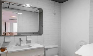 casa en arriendo/venta en la castellana. Cod A23954