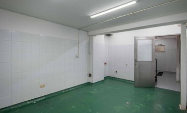 casa en arriendo/venta en la castellana. Cod A23954