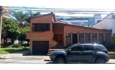 Casa Lote en Venta Sector Laureles, Medellín