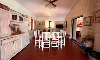 ALQUILER TEMPORARIO CASA EN PLAYAS DE ORO CON PILETA
