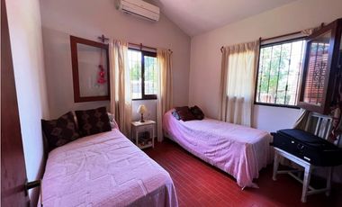 ALQUILER TEMPORARIO CASA EN PLAYAS DE ORO CON PILETA