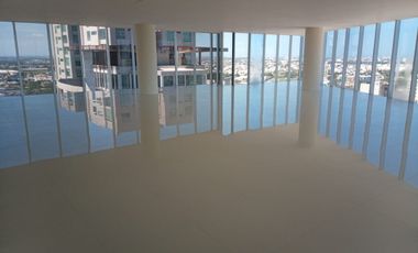 RENTA DE HERMOSAS OFICINAS CON VISTA AL MAR EN TORRE AMERICAS FRENTE A PLAZA AME