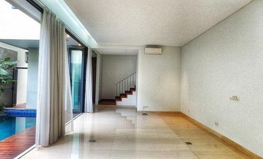 SALE Rumah Siap Huni 2,5 Lantai private pool & outdoor deck Cipete