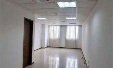 Oficina de venta en Edificio Trade Building, 41 m2, incluye 1 parqueo.