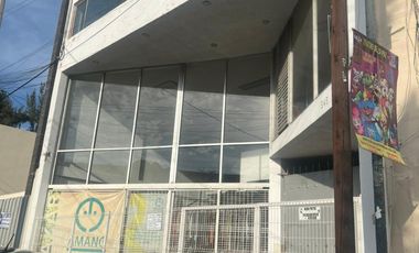 Edificio en venta sobre avenida en Col. Tequisquiapan.