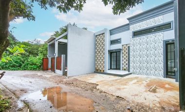 Rumah 8 Menit ke Mall Ciputra Cibubur SHM Dibantu KPR J-41799