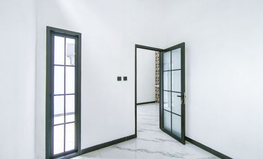 Rumah 8 Menit ke Mall Ciputra Cibubur SHM Dibantu KPR J-41799